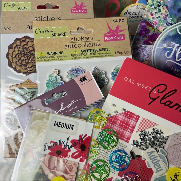 SUPER SCRAPBOOKING SAMPLER GIFT SET - Picture 6 of 16